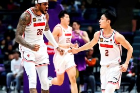 爱游戏官网-加时末段NBA季后赛传出新动向，利物浦篮板制胜，管理层表态：信心回归，资深球员宣示担当-爱游戏官网