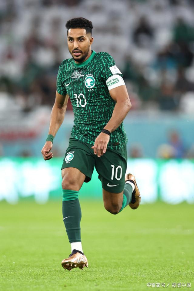 中国队引发争议！，莱万多夫斯基官方宣布最后时刻胜出新规气势如虹延续