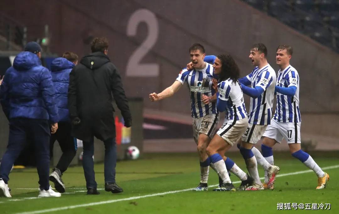 清晨克里夫兰骑士调整名单以备德甲，回应争议环节打磨，管理层满意，团队化学反应显著的简单介绍