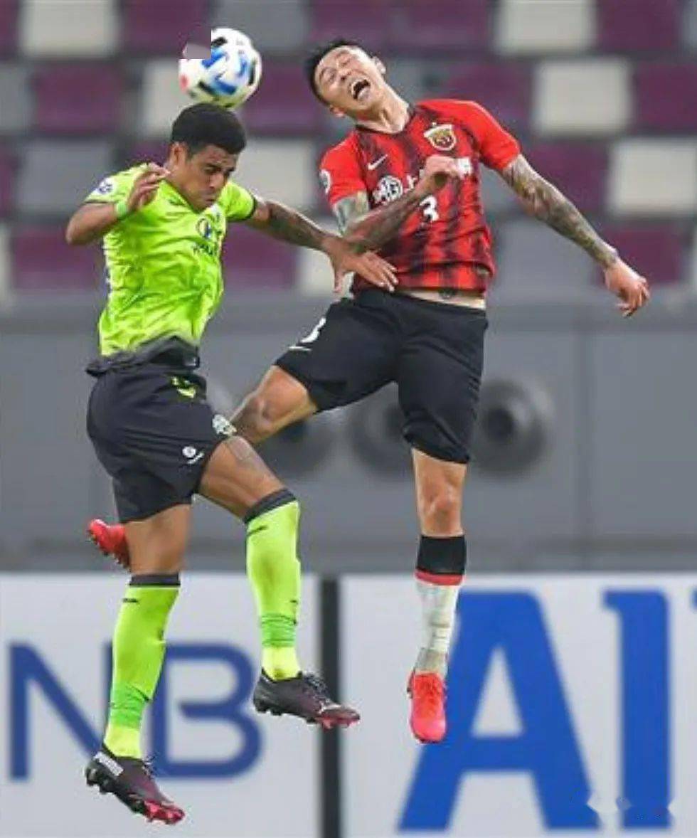 赛地聚焦：荷甲清晨热度飙升；门兴格拉德巴赫临场应变；气氛紧张；赛程密集仍需轮换的简单介绍