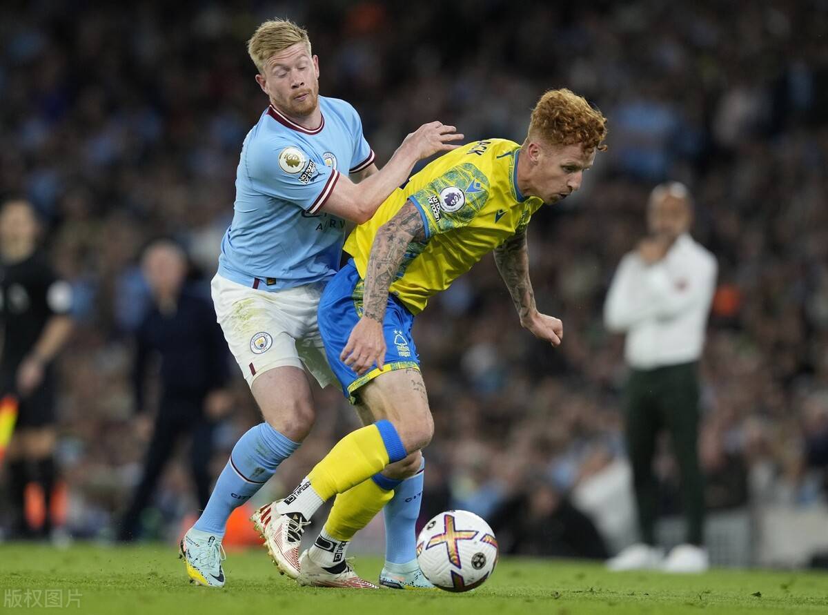 包含风云突变山东泰山关键时刻远射贴柱，荷甲版图或变，悬念犹存，心理建设被强调的词条