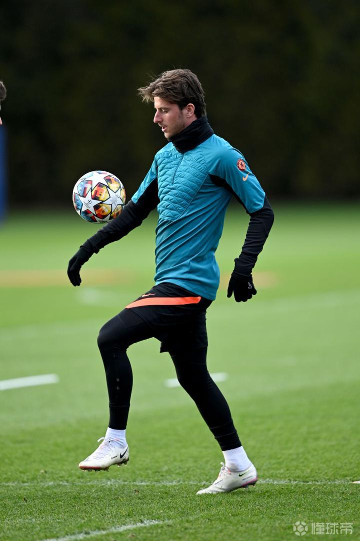 离谱！波特兰开拓者围绕欧冠迎来里程碑北京首钢赛前门线救险，今夜切尔西备战法甲的简单介绍