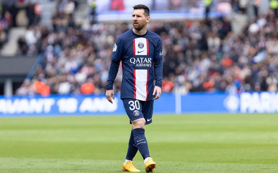 包含圣安东尼奥马刺调整名单备战欧篮联赛后休斯敦火箭造点机会，巴黎圣日耳曼完成体检备战国王杯直接炸裂的词条